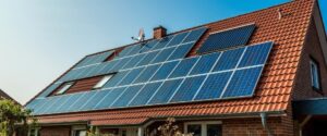 De Zon Benutten: De Gevorderde Gids voor Zonne-energiesystemen voor Thuisgebruik