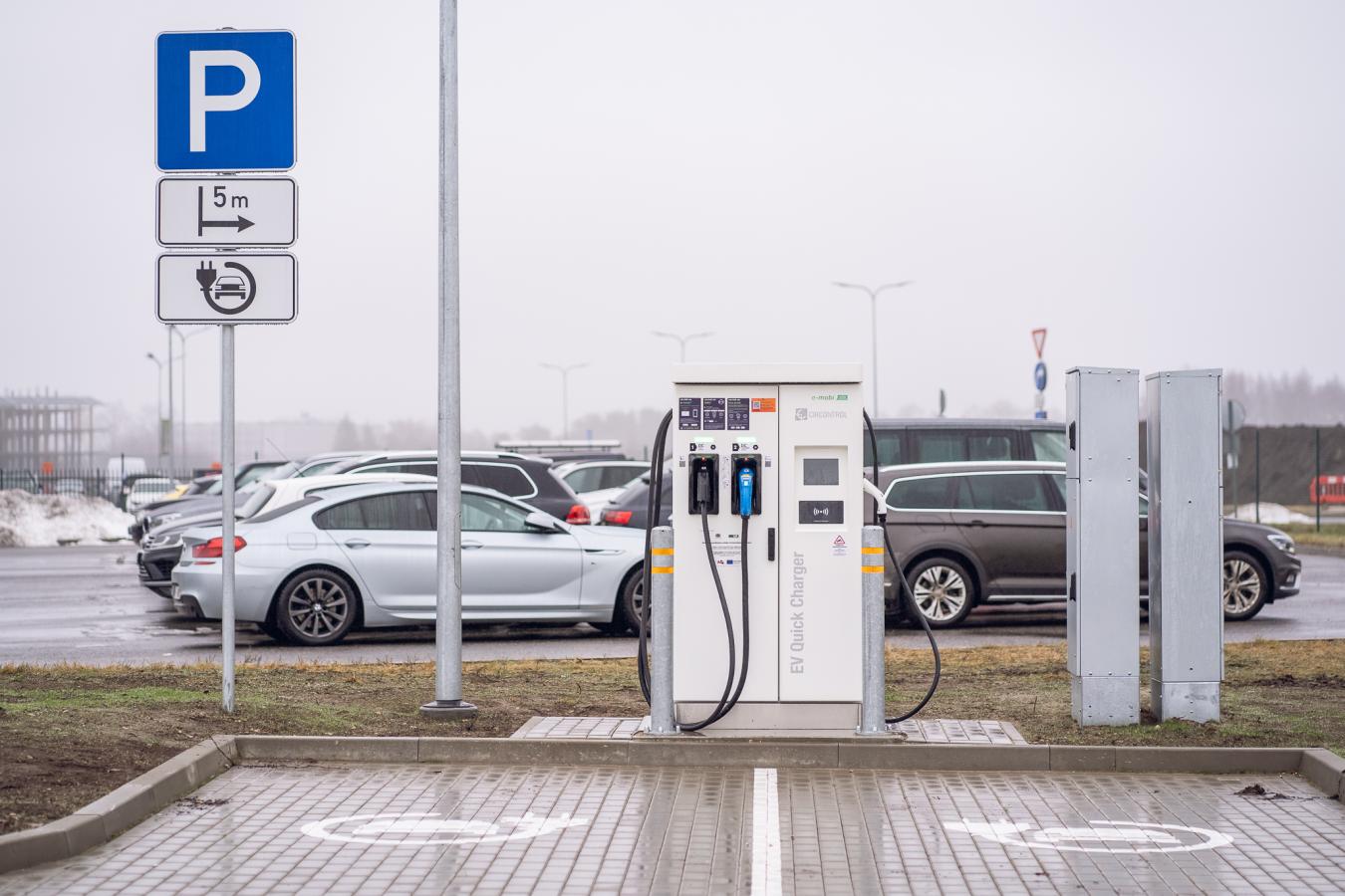 Airport EV Charging